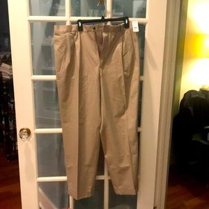Brooks Brothers “Elliot” Advantage Chino